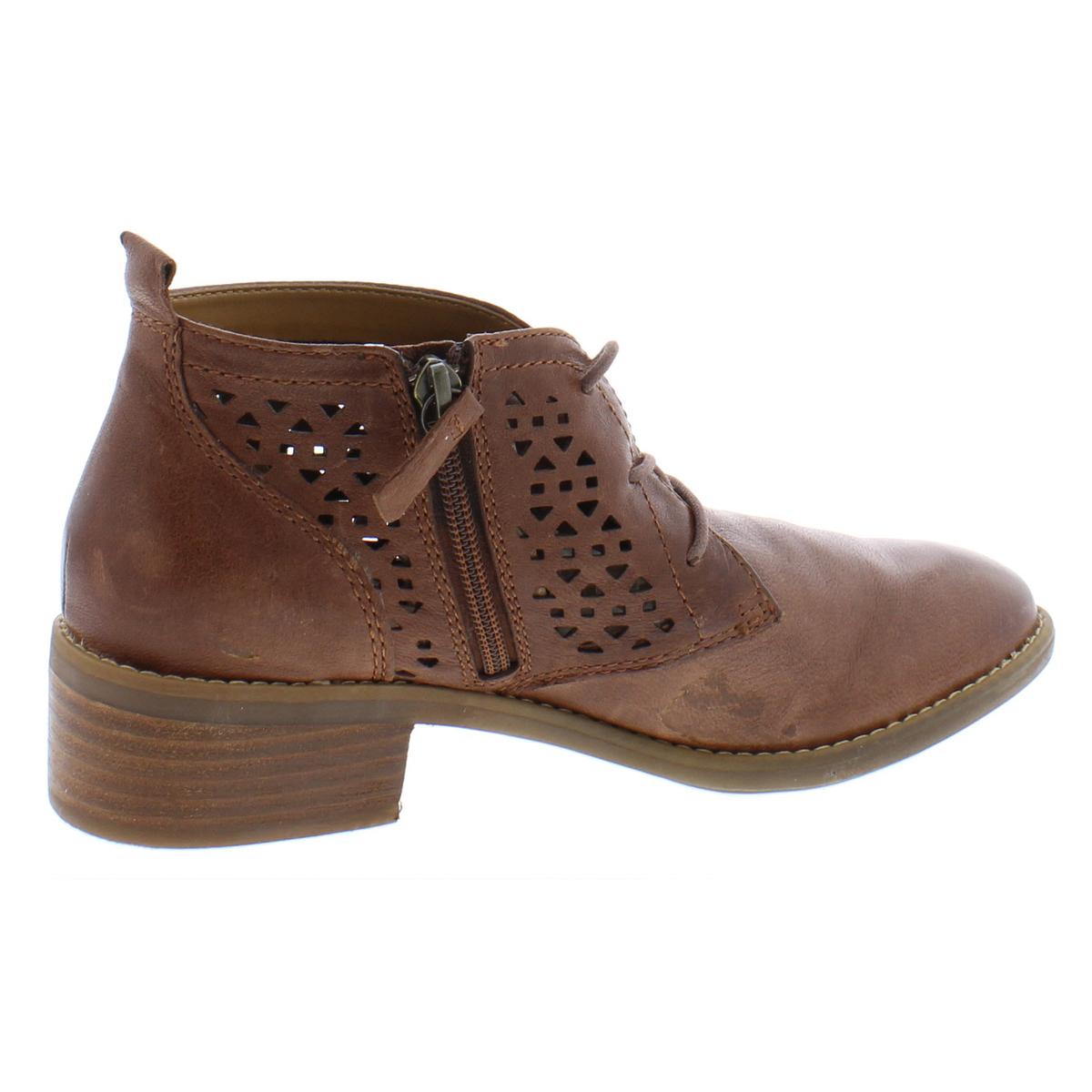 Comfortiva Chalina Womens Leather Almond Toe Shooties Comfortiva Chalina Womens Leather Almond Toe Shooties