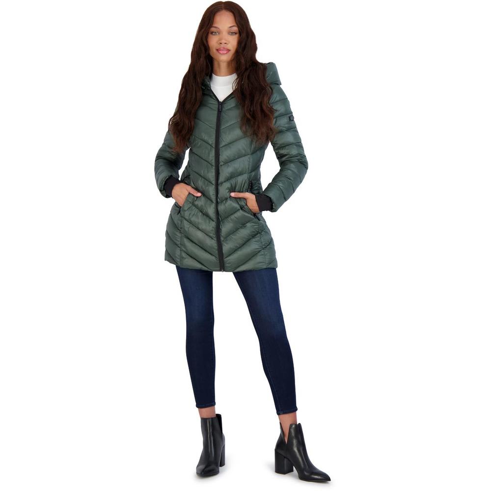 BCBG Womens Quilted Fitted Puffer Jacket