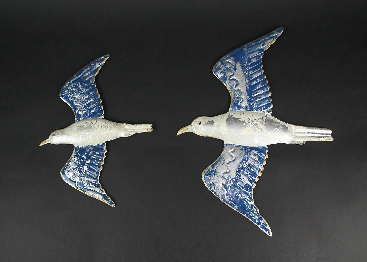 Chesapeake Bay Ltd Set Of 2 Metal Flying Seagulls Wall Art