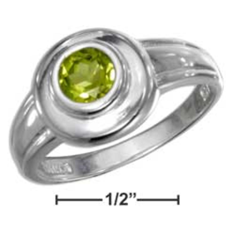 Jewelryweb Sterling Silver Framed 5mm Round Peridot Ring - Size 6