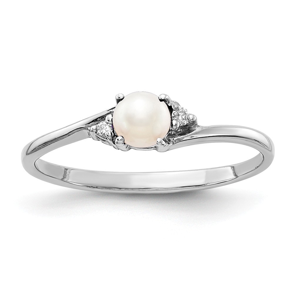 Jewelryweb 14k White Gold Aa Fw Cultured Pearl and Diamond Ring - Size 6.00