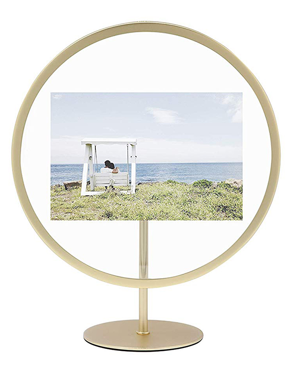 Umbra Infinity Free Standing/Wall Mounted Photo Frame 5 x 7 (Brass) 1012272-221
