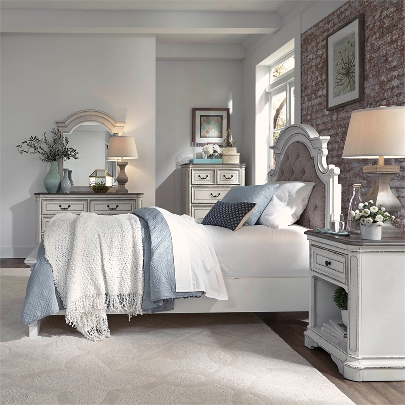 Liberty Furniture Magnolia Manor Full Upholstered Bed