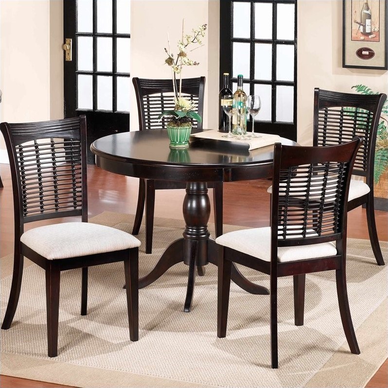 Hilale Bayberry Pedestal Round Dining Table Set In Dark
