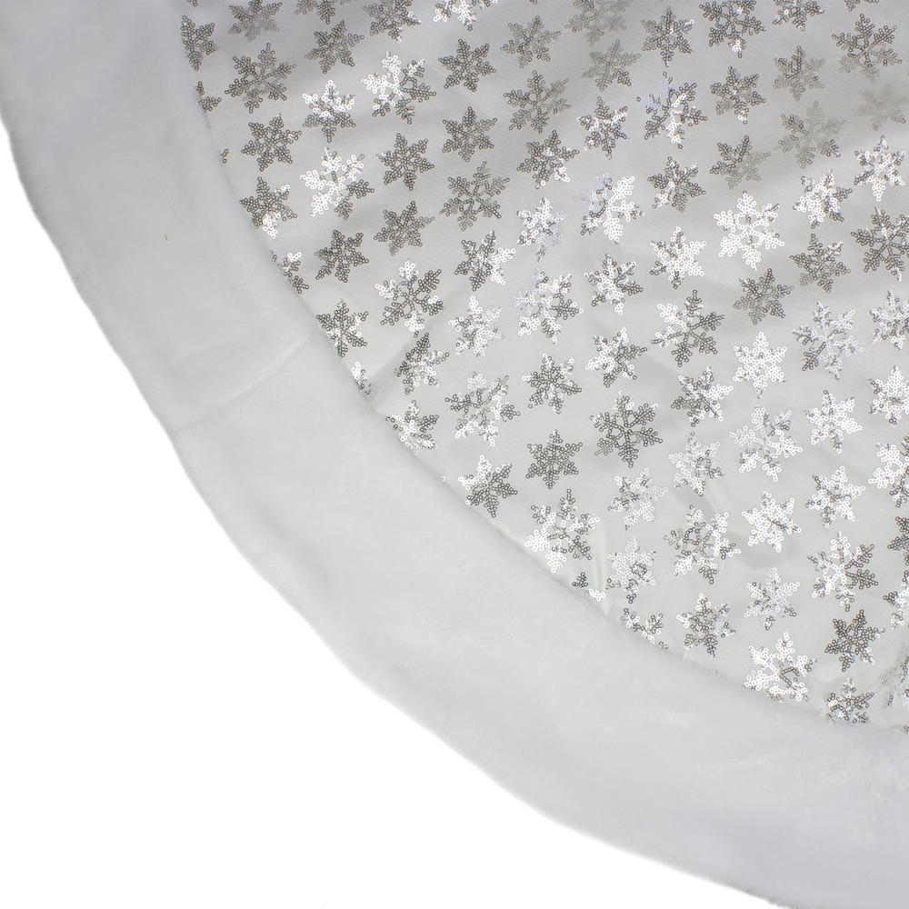 Northlight 60" White and Silver Sequin Snowflake Christmas Tree Skirt with Faux Fur Border