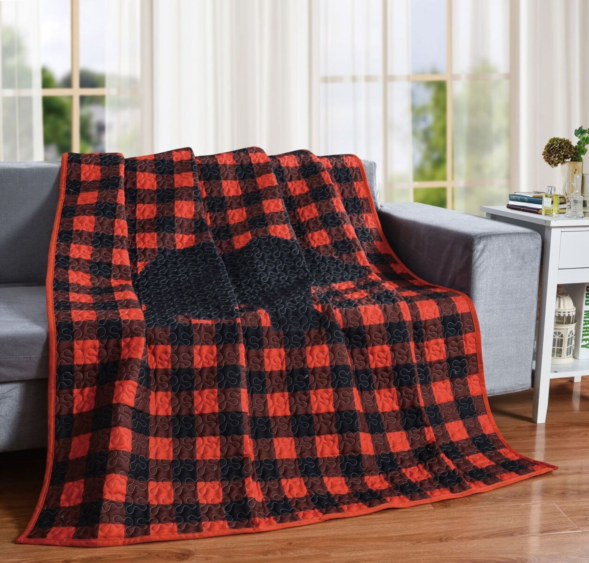 De Leon Collection Red and Black Plaid Bear Quilted Throw Blanket 60" x 50"