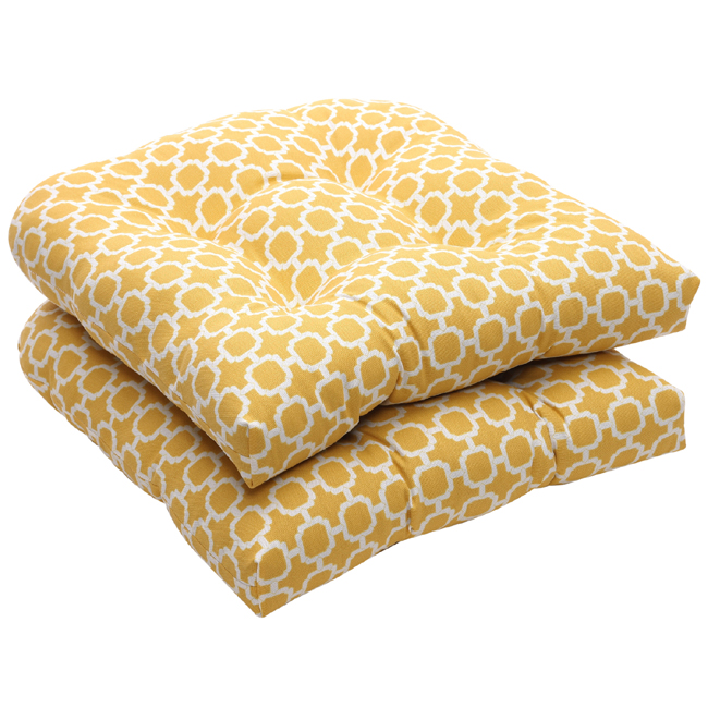 Pillow Perfect Set of 2 Yellow and White Geometric Outdoor Patio Tufted Wicker Seat Cushions 19"