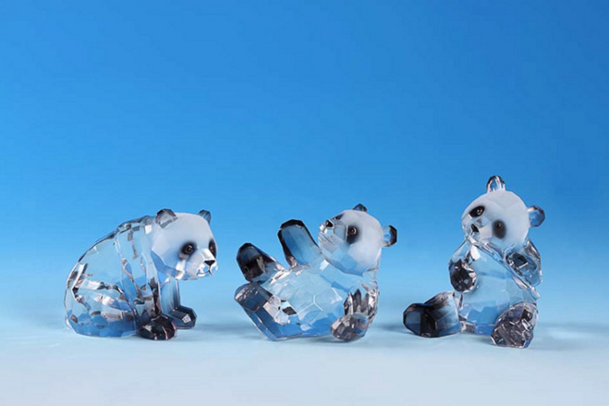 Icy Giftware Club Pack of 12 Clear Icy Crystal Decorative Panda Bear Figurines 3.5"
