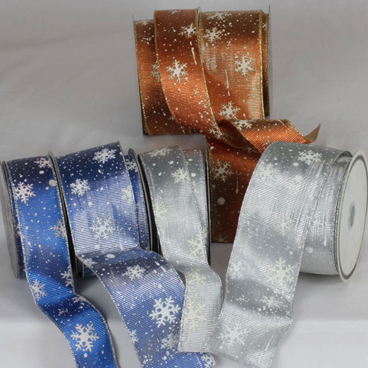 The Ribbon People Silver and White Snowflakes Wired Craft Ribbon 3" x 20 Yards