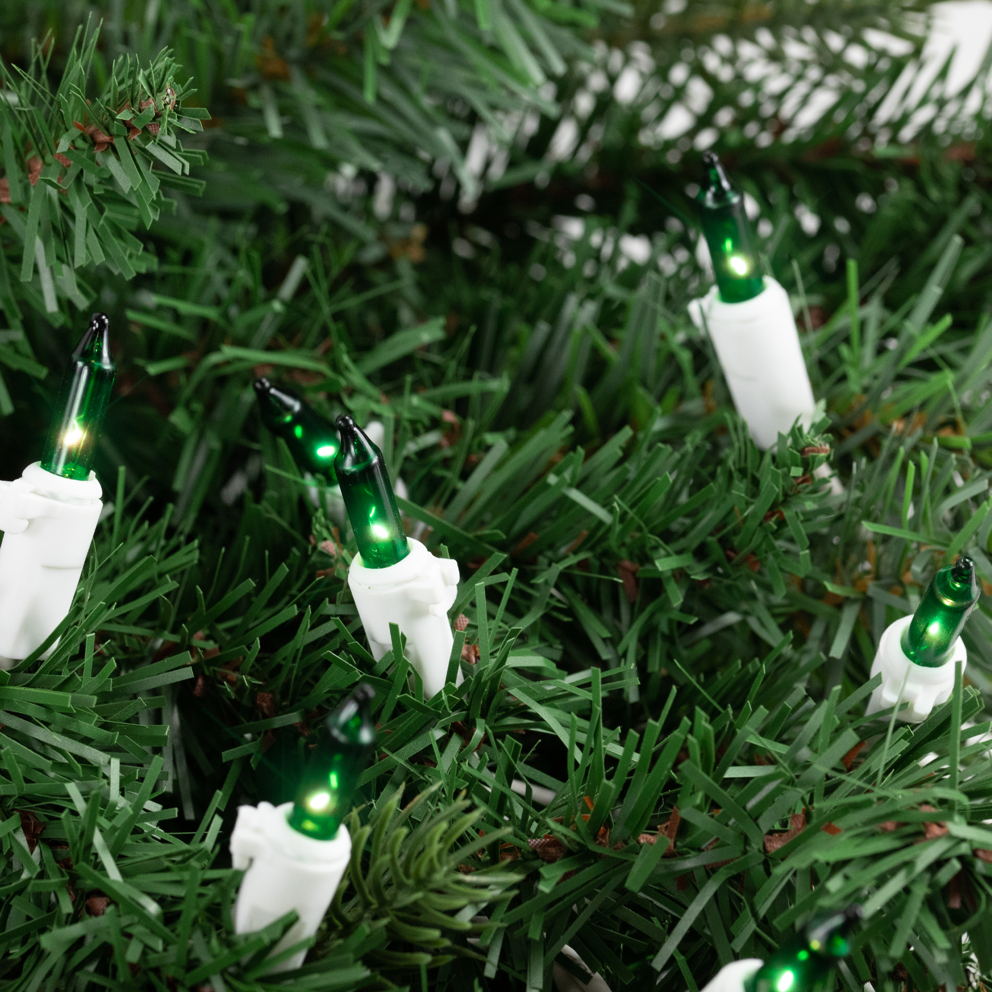 Northlight 35-Count Green Mini Christmas Light Set, 7ft White Wire