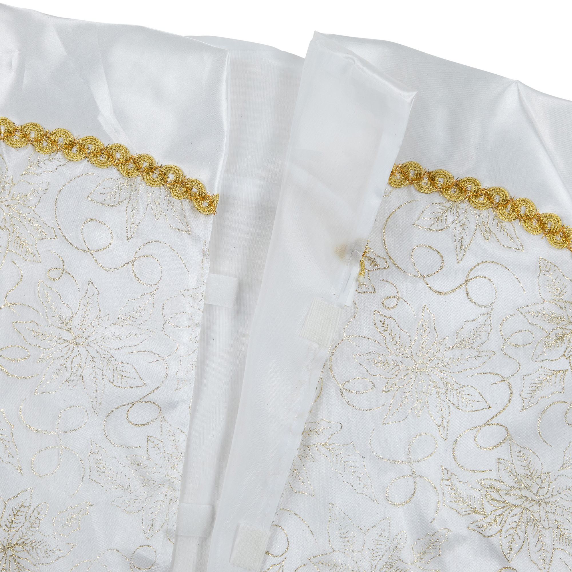Northlight 48" White and Gold Glitter Poinsettia Scalloped Christmas Tree Skirt