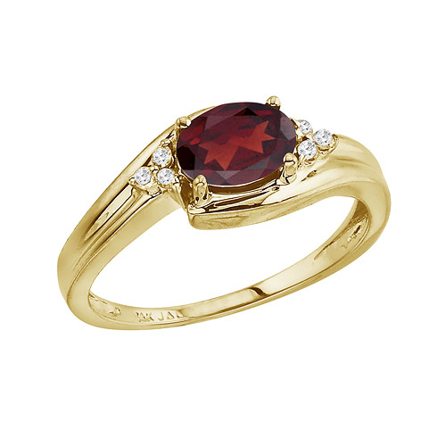 Direct-Jewelry 14K Yellow Gold Garnet and Diamond Side Set Ring