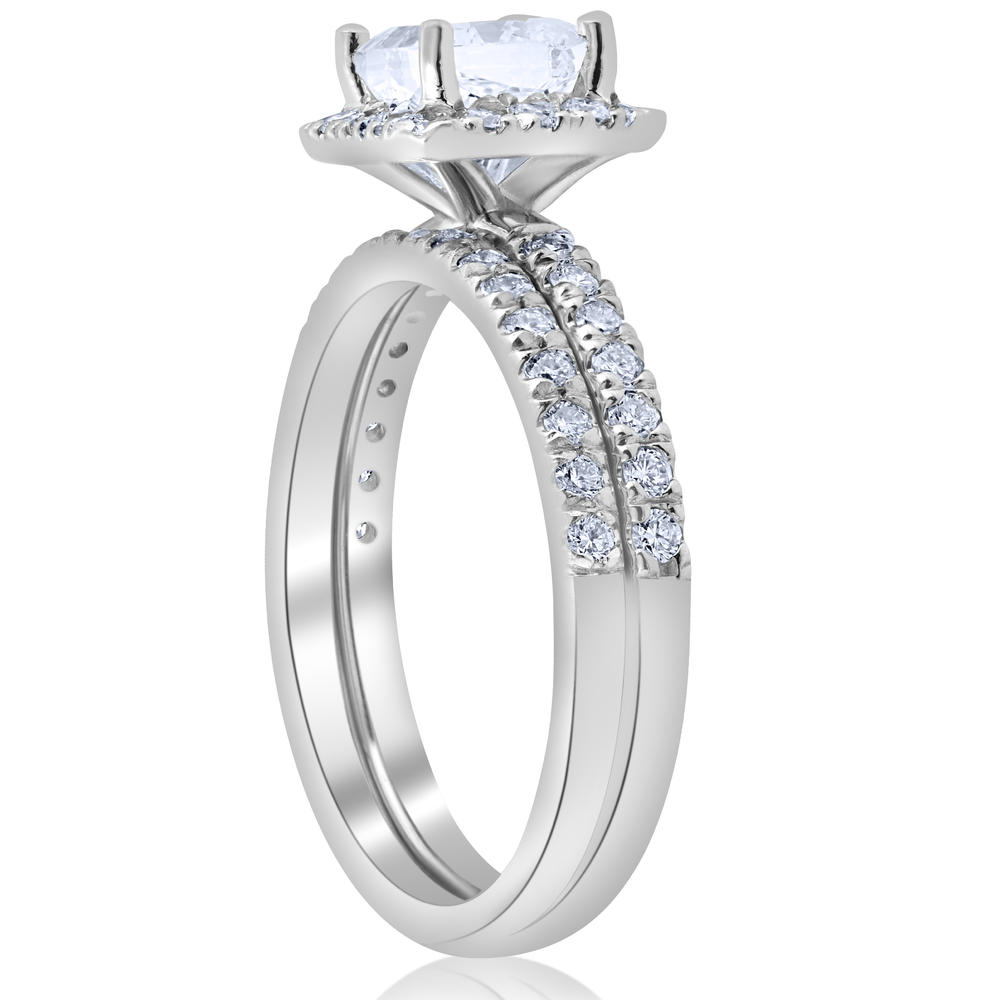 Pompeii3 E VS 1 5/8ct GIA Certified Princess Cut Halo Diamond Engagement Ring Set Gold