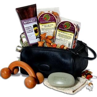 Gourmetgiftbaskets Com Men S Travel Tote Gift Basket