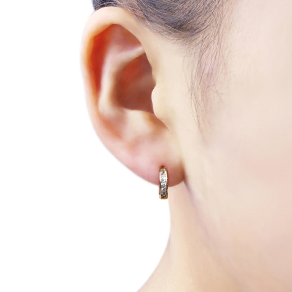 DoubleAccent 14K Yellow Gold Huggie Hoop Earrings 2.5mm, 9mm Diameter Princess Cut CZ Hoop Earrings