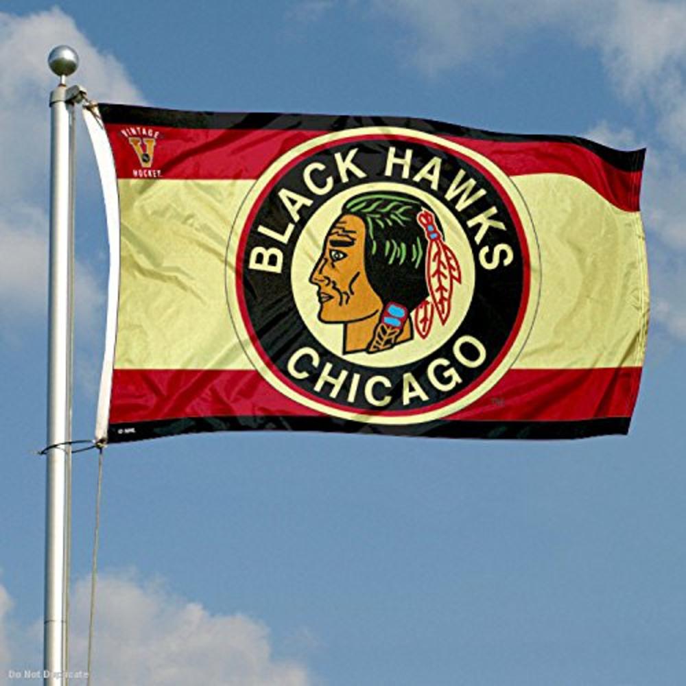 WinCraft Chicago Blackhawks Vintage Throwback Flag