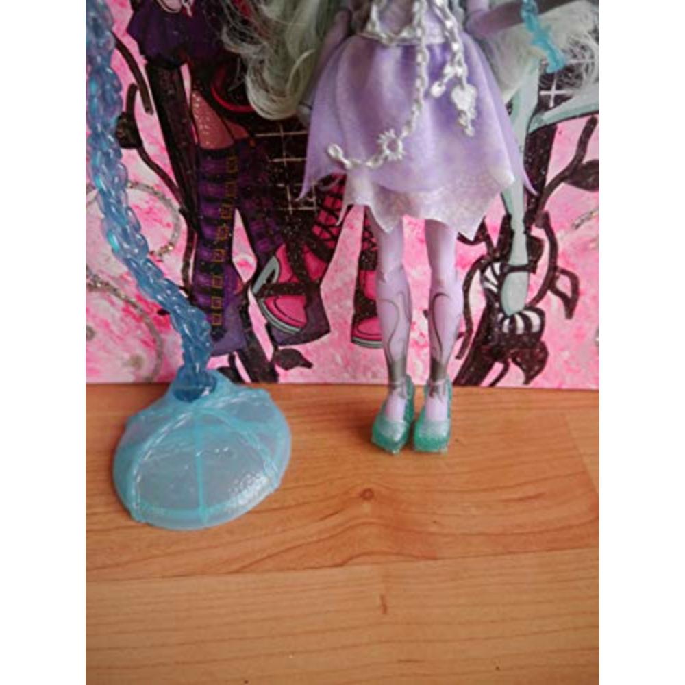 Monster High Haunted Getting Ghostly Twyla Doll