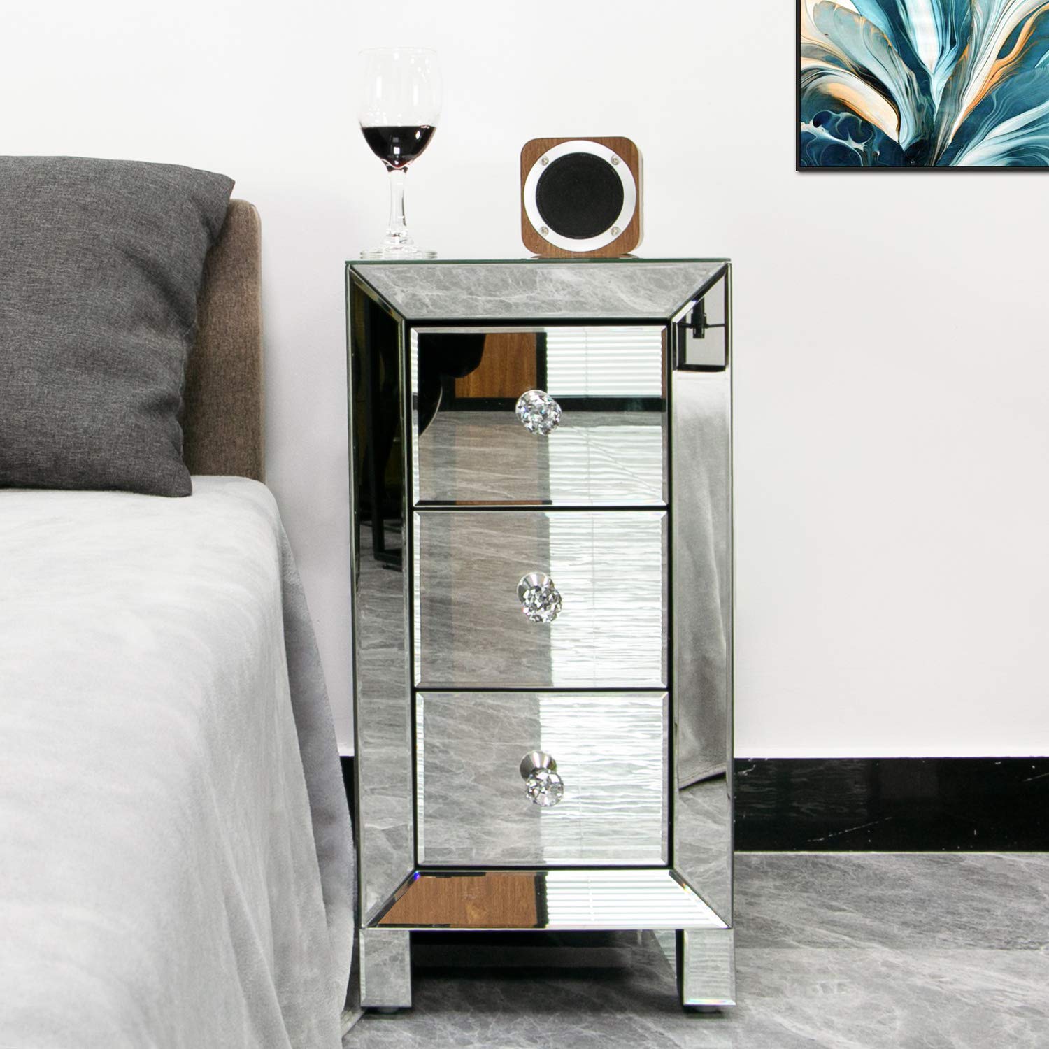 Guyanee Mirrored Nightstand Mirrored End Table with 3-Drawer and crystal Style Knobs Modern Deluxe Mirrored Bedside Table for Bedroom Li