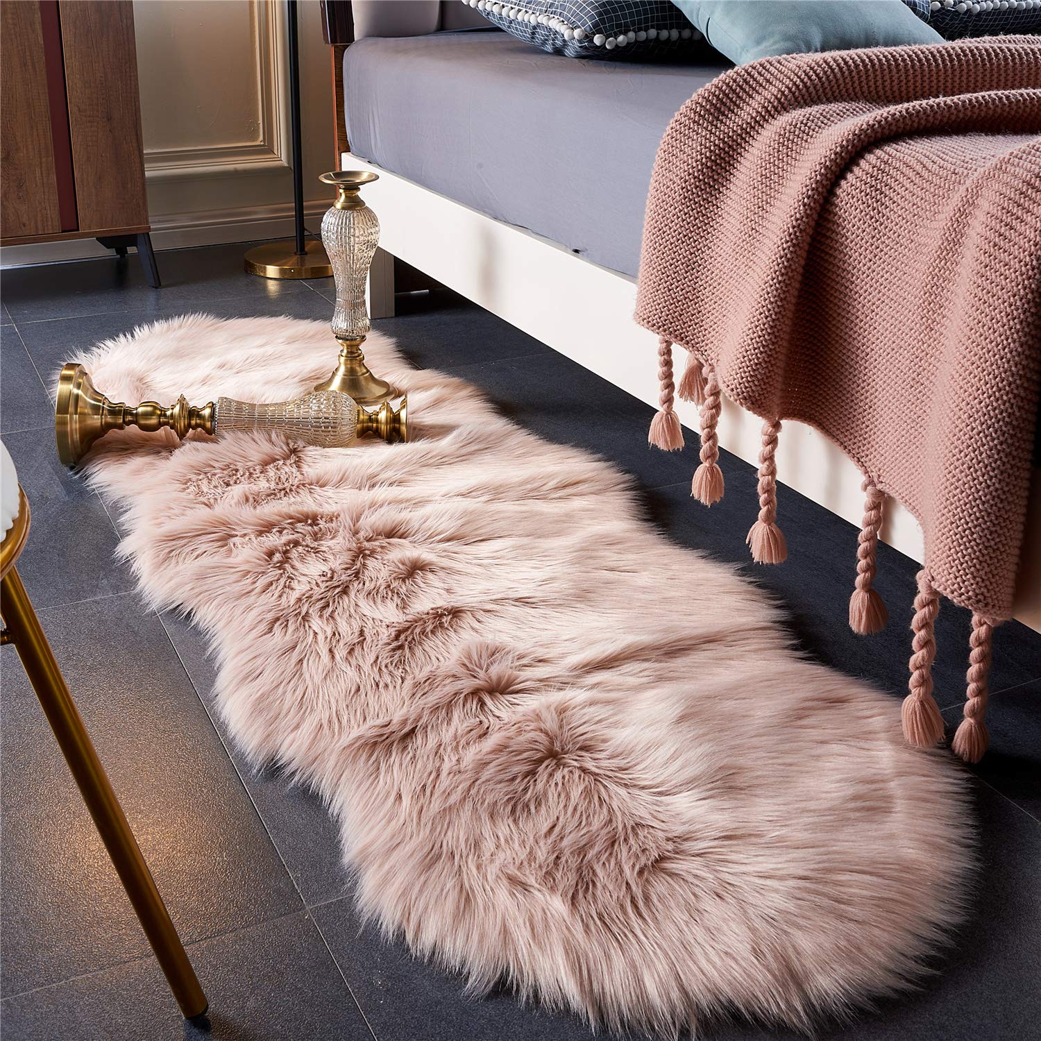 EasyJoy Ultra Soft Fluffy Shaggy Area Rug Faux Fur Rug chair cover Seat Pad Fuzzy Area Rug for Bedroom Floor Sofa Living Room (2