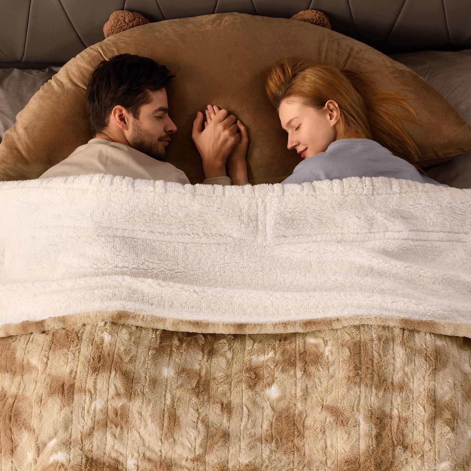 BearHug New Launch] Bearhug Electric Blanket King Size 100 x 90, Dual  controller Heated Blanket, Faux FurSherpa 10-Heating Level 1-12H A