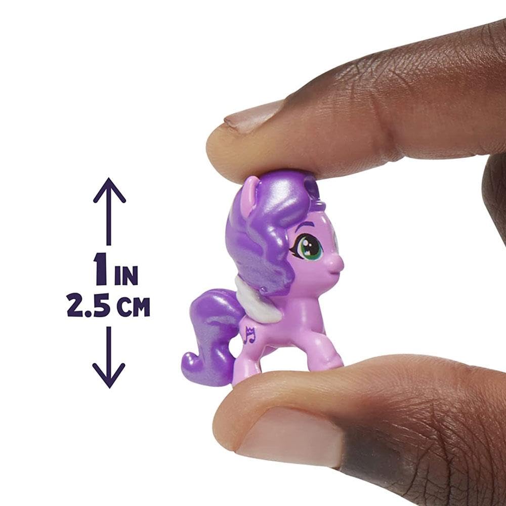My Little Pony Mini World Magic Compact Creation Zephyr Heights Toy, Buildable Playset with Princess Pipp Petals Pony for Kids A