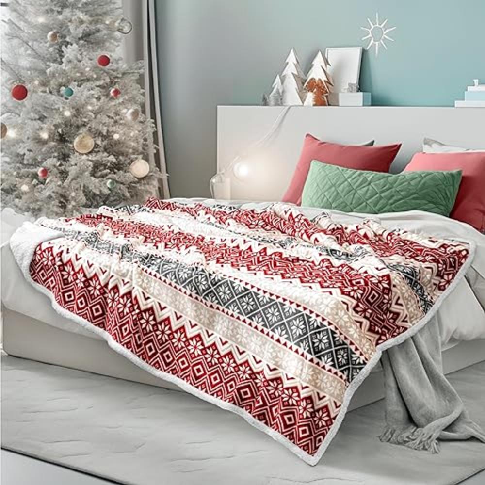 PAVILIA Premium Christmas Sherpa Throw Blanket | Christmas Decoration, Fleece, Plush, Warm, Cozy Reversible Microfiber Holiday B