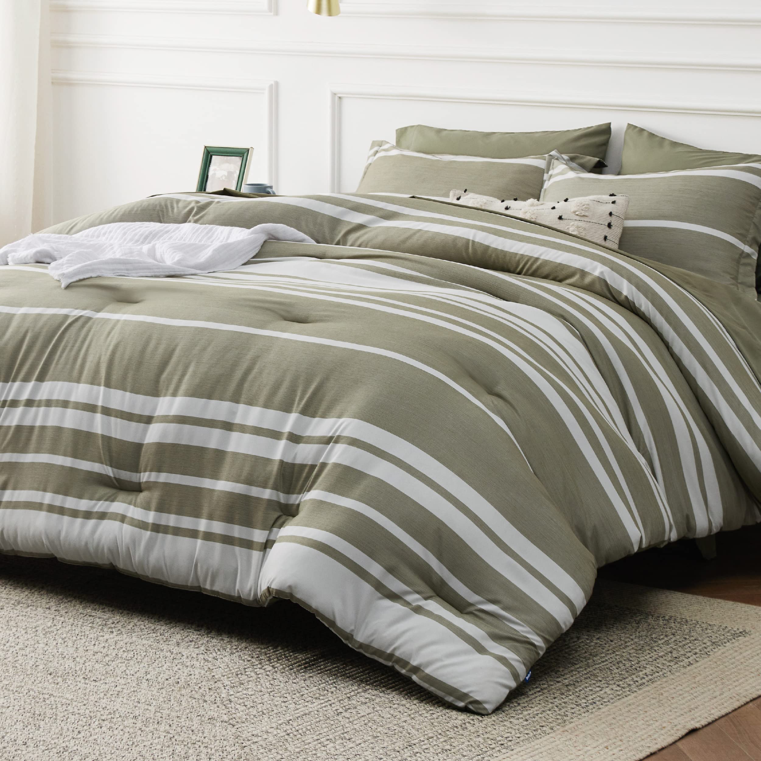 Bedsure Bed in a Bag Twin Size 5 Pieces, Olive Green White Striped Bedding Comforter Sets All Season Bed Set with 1 Pillow Sham,