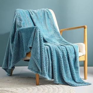 Exclusivo Mezcla Large Flannel Fleece Throw Blanket, 50x70 Inches