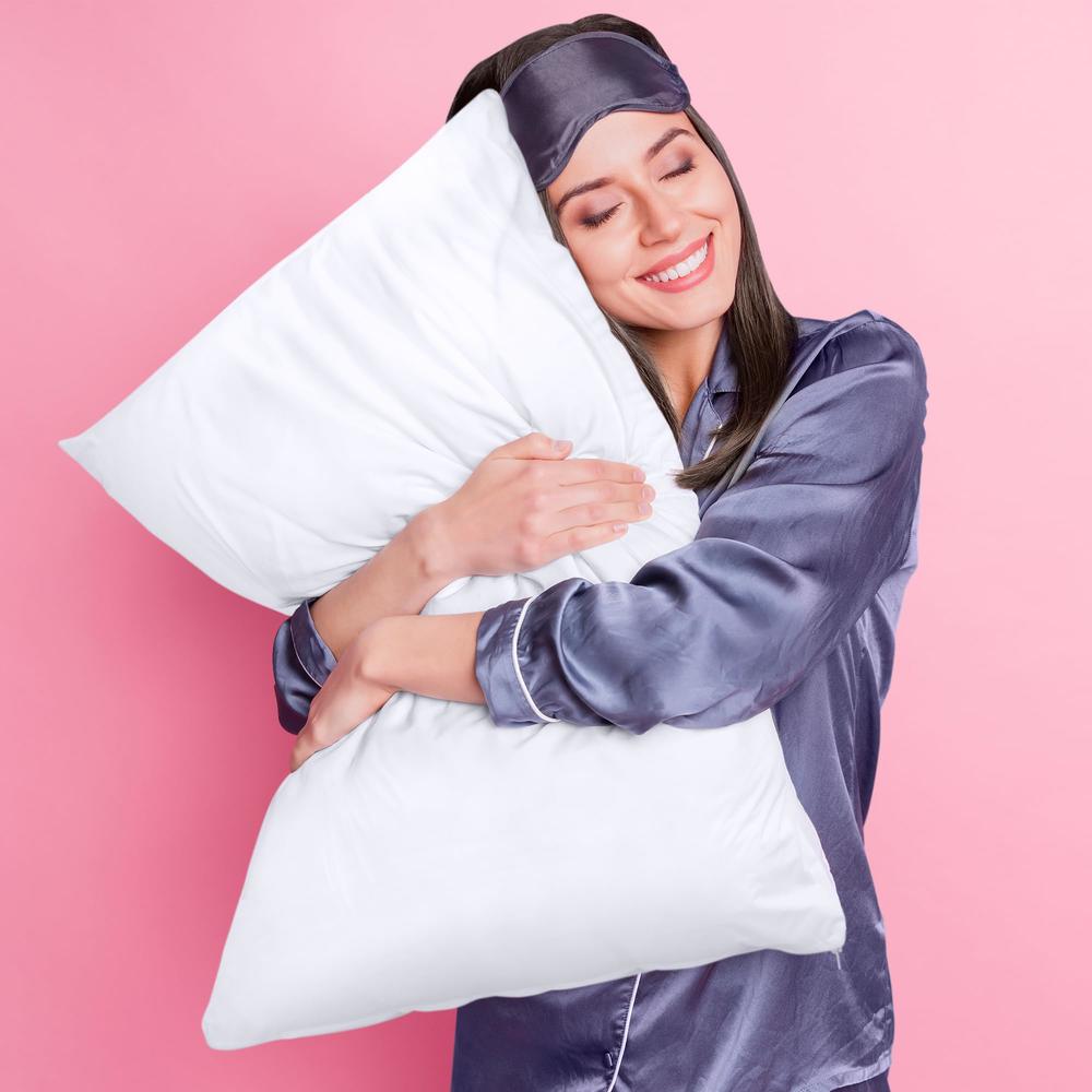 Utopia Bedding Waterproof Pillow Protector Zippered (2 Pack) Standard - Bed Bug Proof Pillow Encasement 20 x 26 Inches