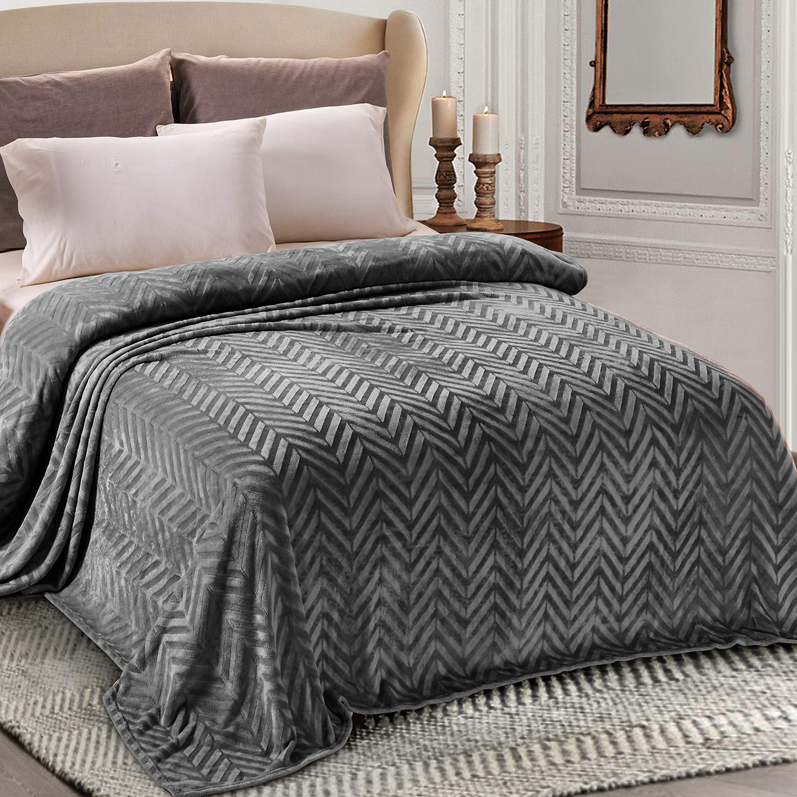 Whale Flotilla Flannel Fleece King Size Bed Blanket, Soft Velvet Lightweight Bedspread Plush Fluffy coverlet chevron Design Deco